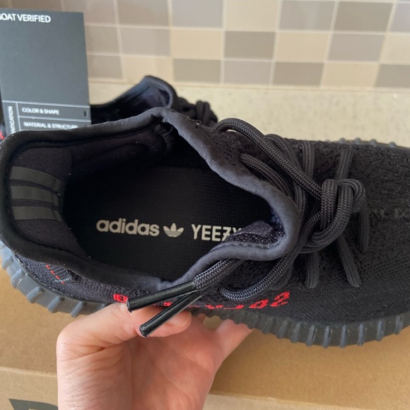 Yeezy boost 350 V2 - Picture 6 of 7